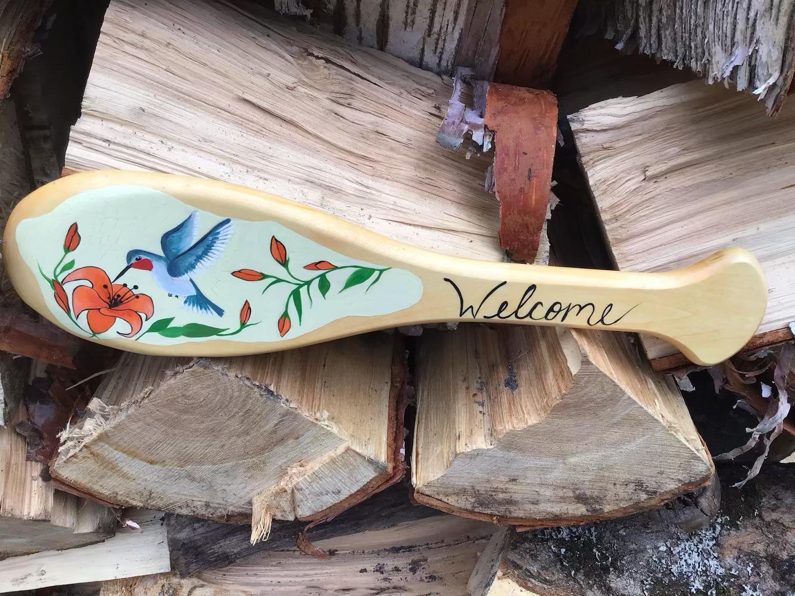 A "Welcome" Hummingbird Mini Oar