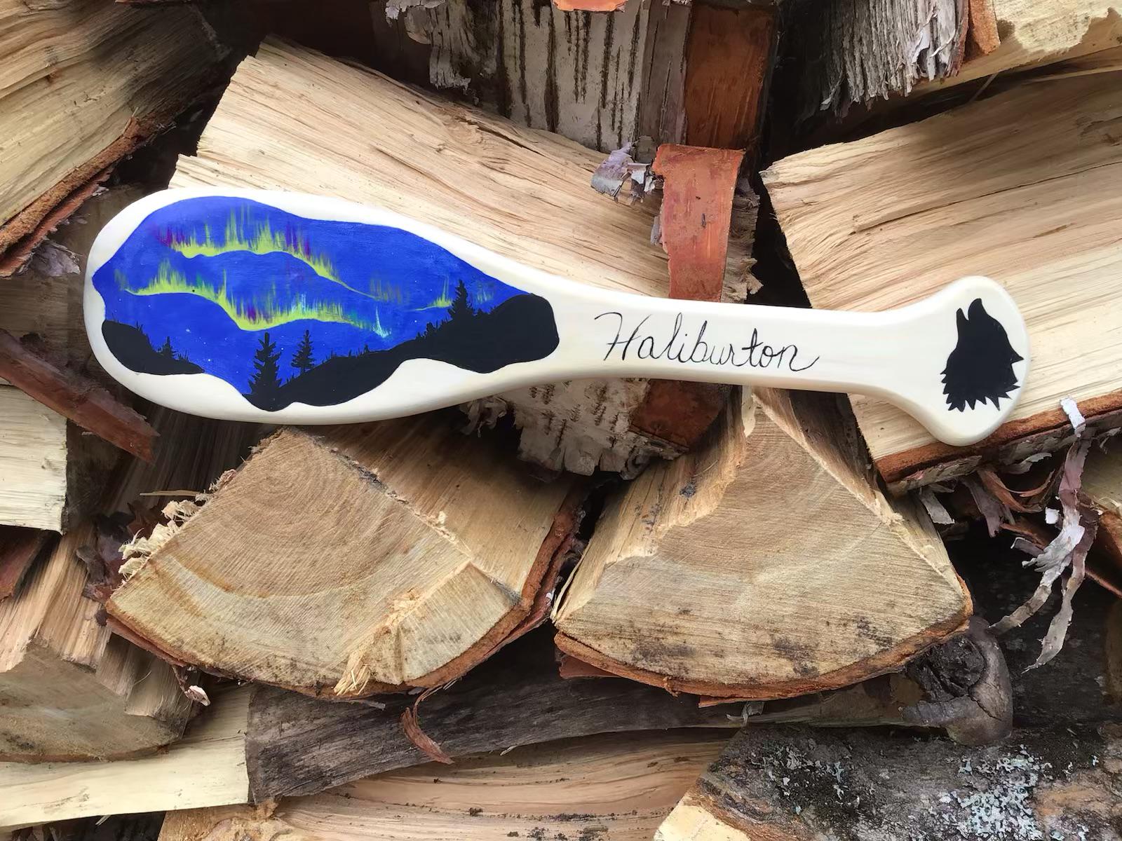 A "Haliburton" Northern Lights Mini Oar