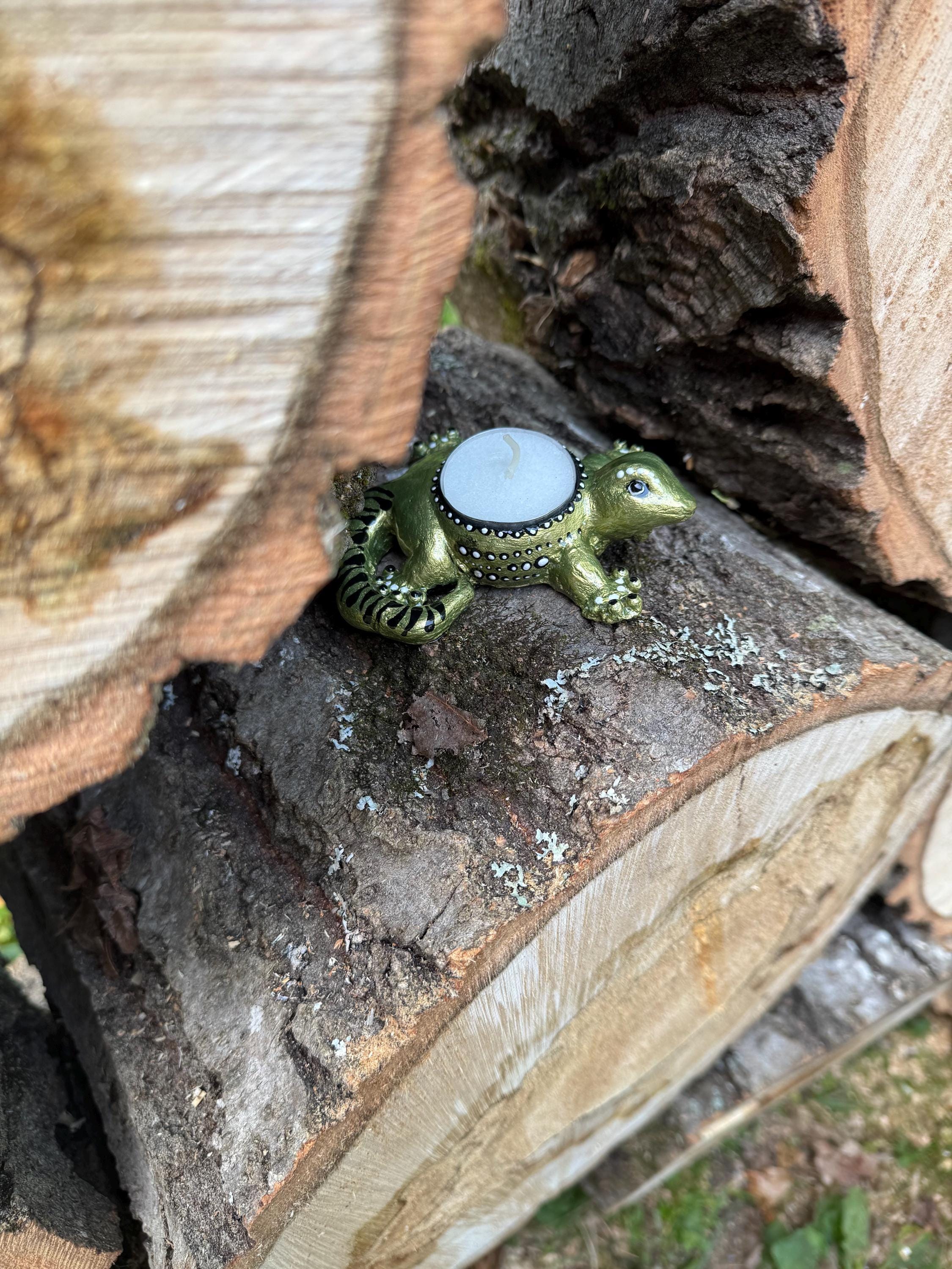 Gold and Dotted Skink Tealight