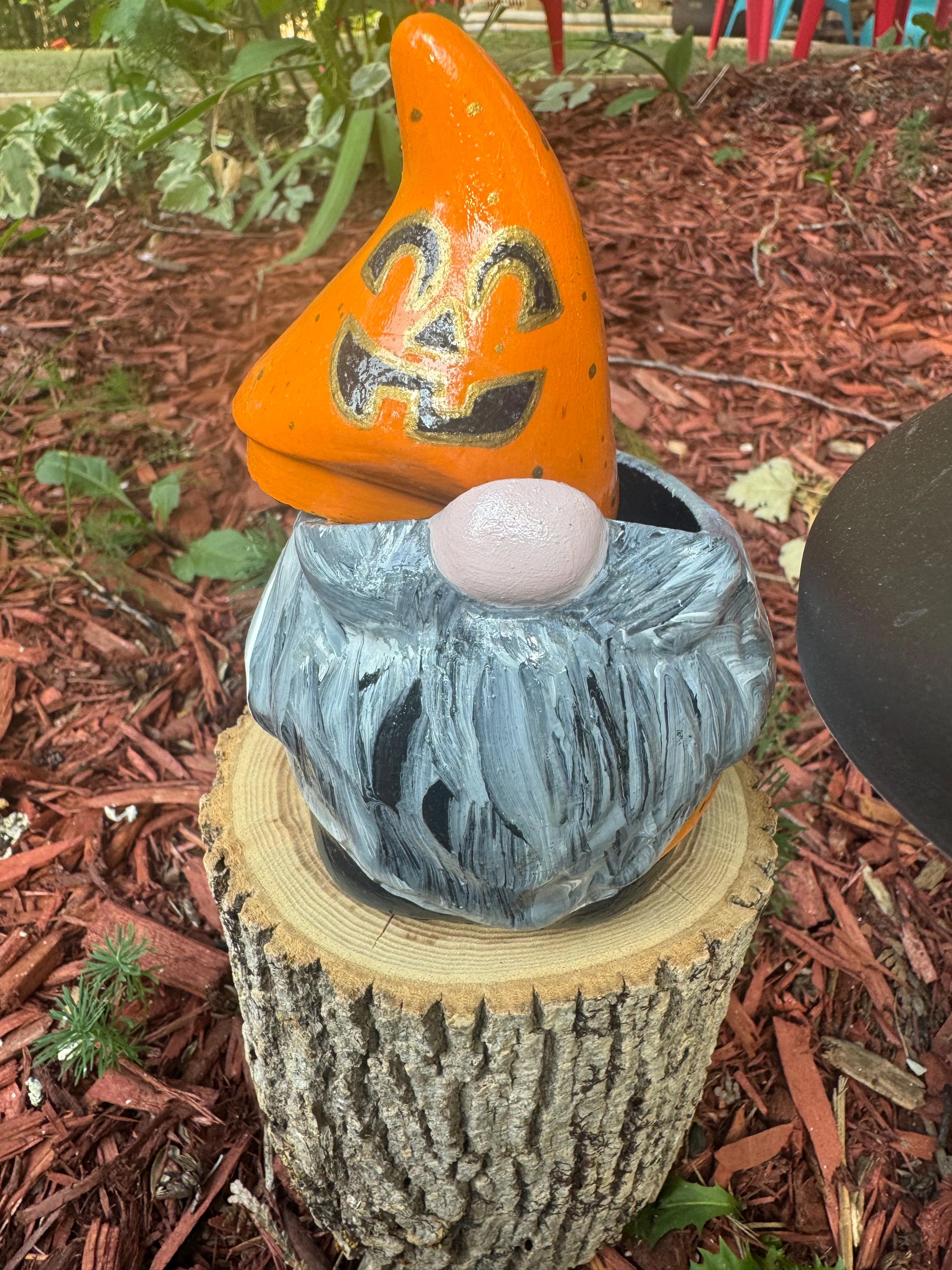 Jack-O-Lantern Gnome Storage