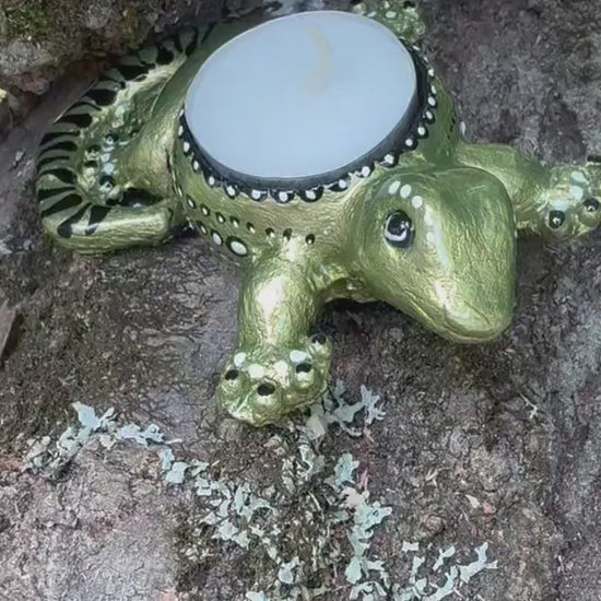 Gold and Dotted Skink Tealight