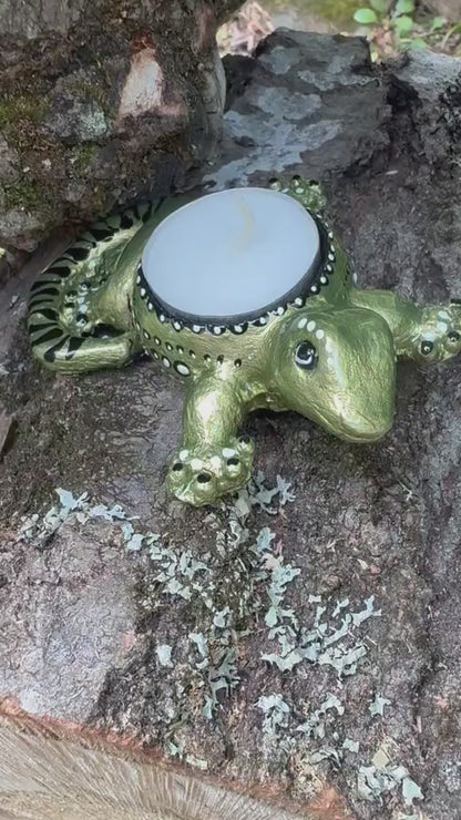 Gold and Dotted Skink Tealight