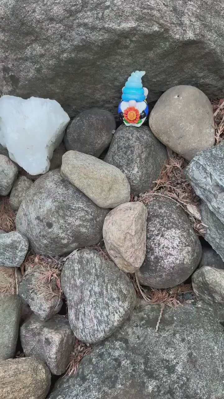 Blue Bumblebee Gnome